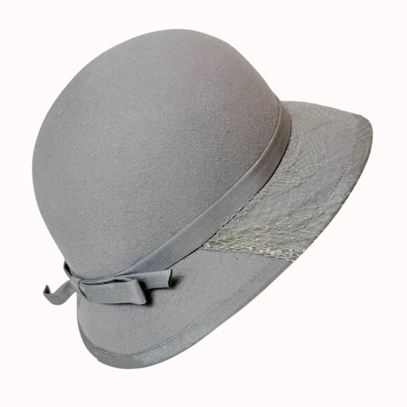 Canadian Wool Cloche Hat with Veil Gray Felt Vintage Millinery Retro 1940s Style - Picture 6 of 16